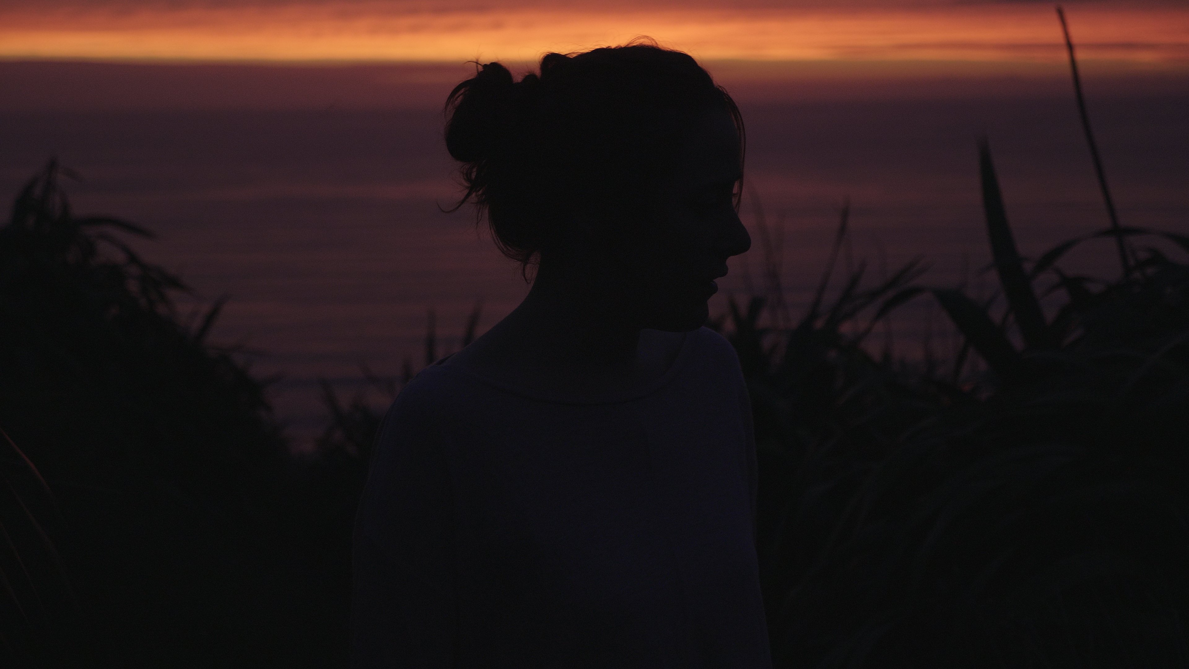 The Night That Holds You|The Night That Holds You