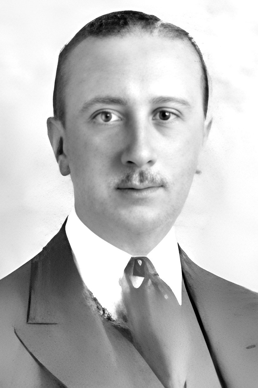 بازیگر John Deverell  