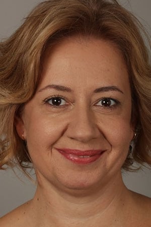 بازیگر Özlem Çakar  