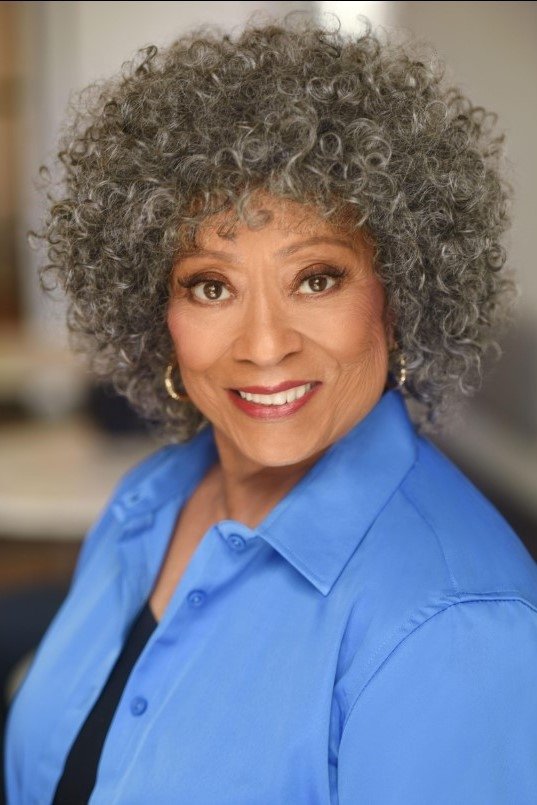 بازیگر Gail Everett-Smith  