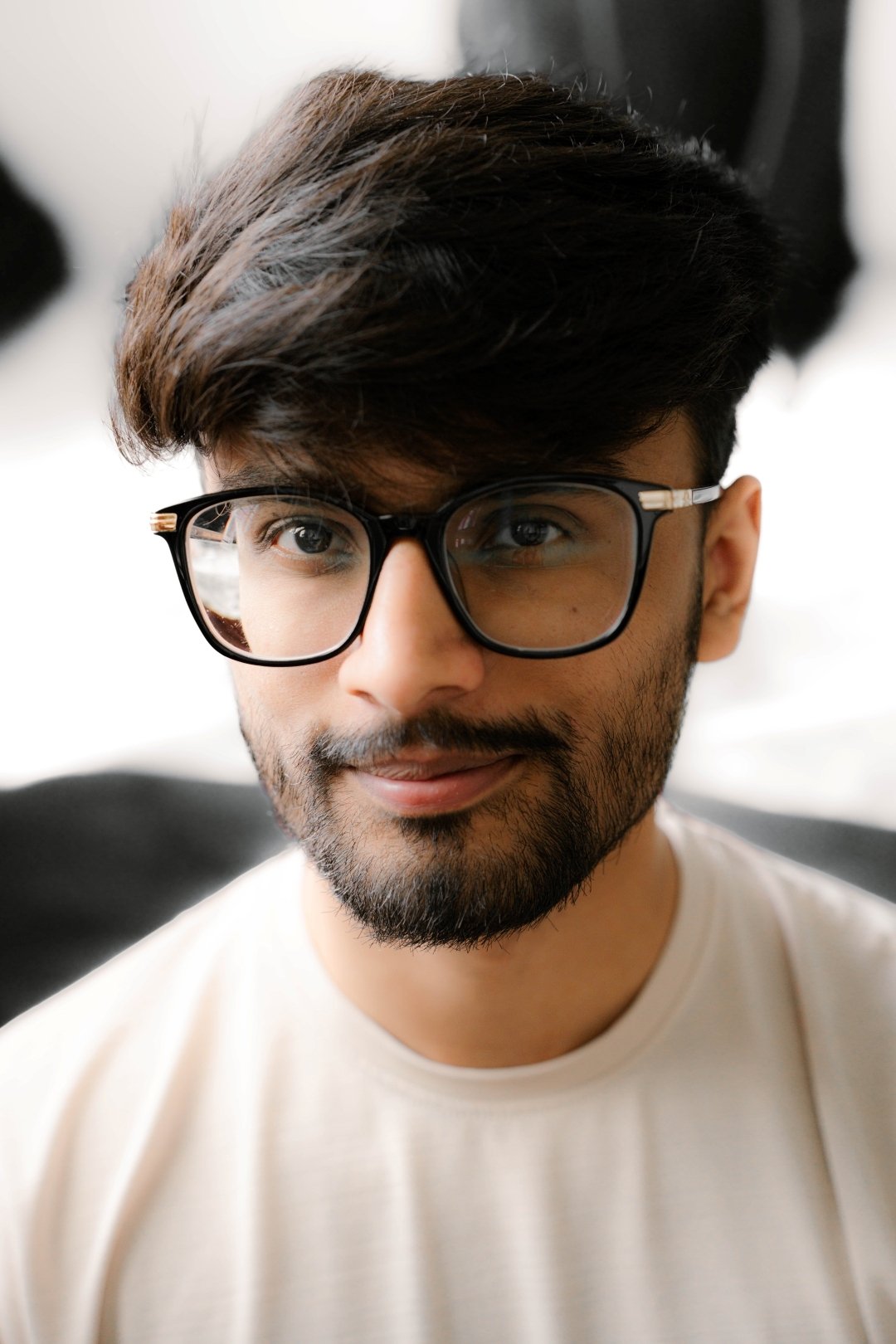 بازیگر Dhruv Vyas  