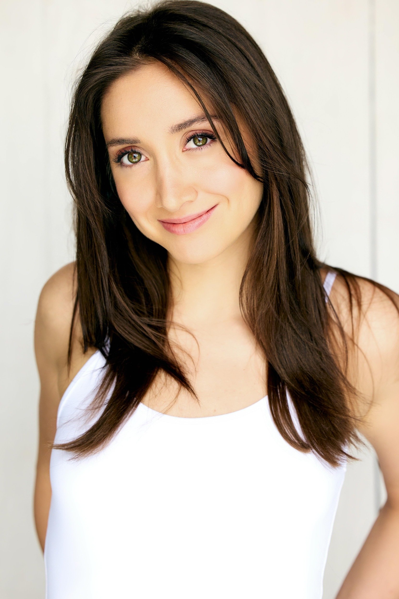 بازیگر Gabriella Kessler  