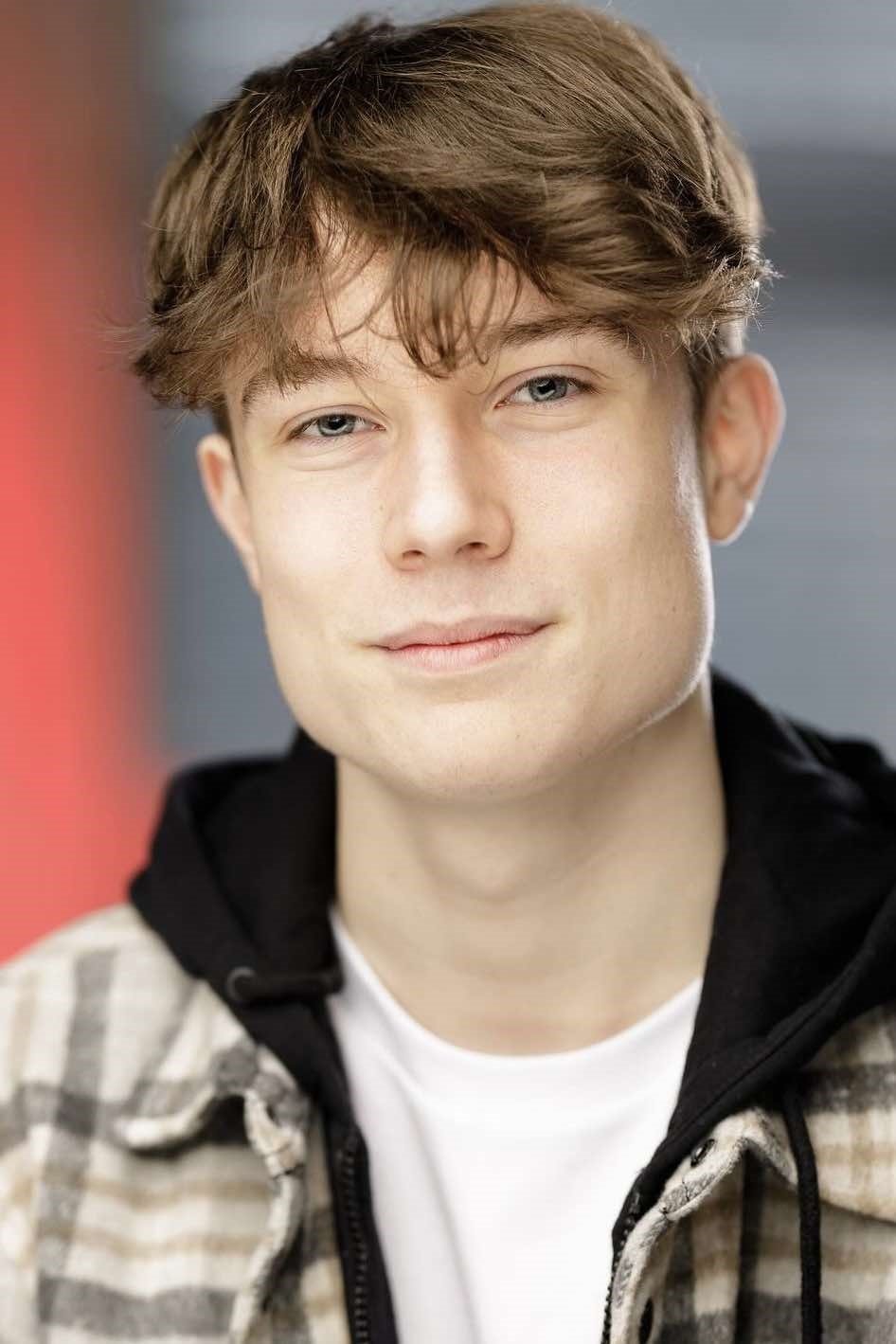 بازیگر Aidan Caffley  