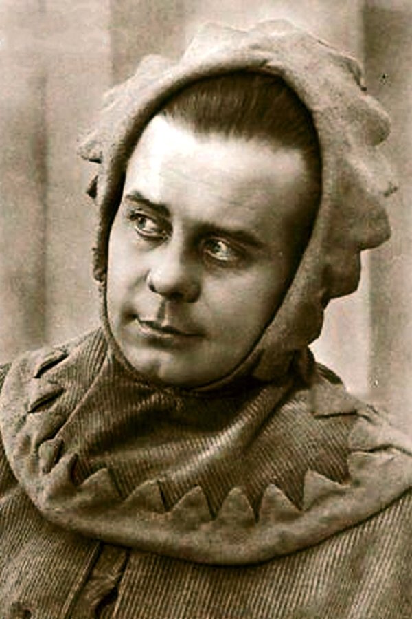 بازیگر Hakon Ahnfelt-Rønne  