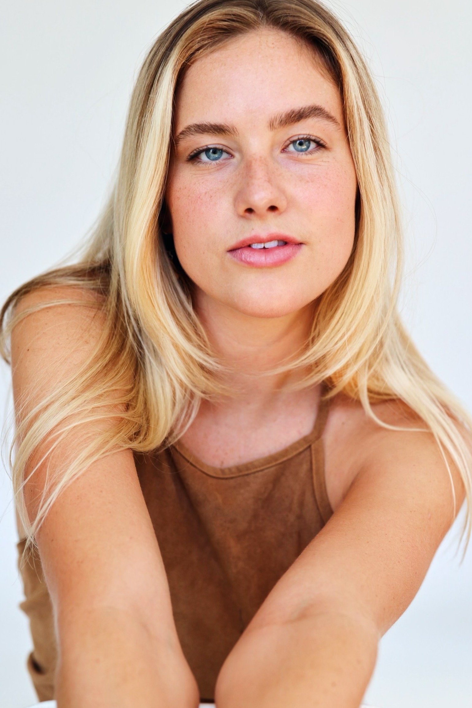 بازیگر Megan Wilcox  