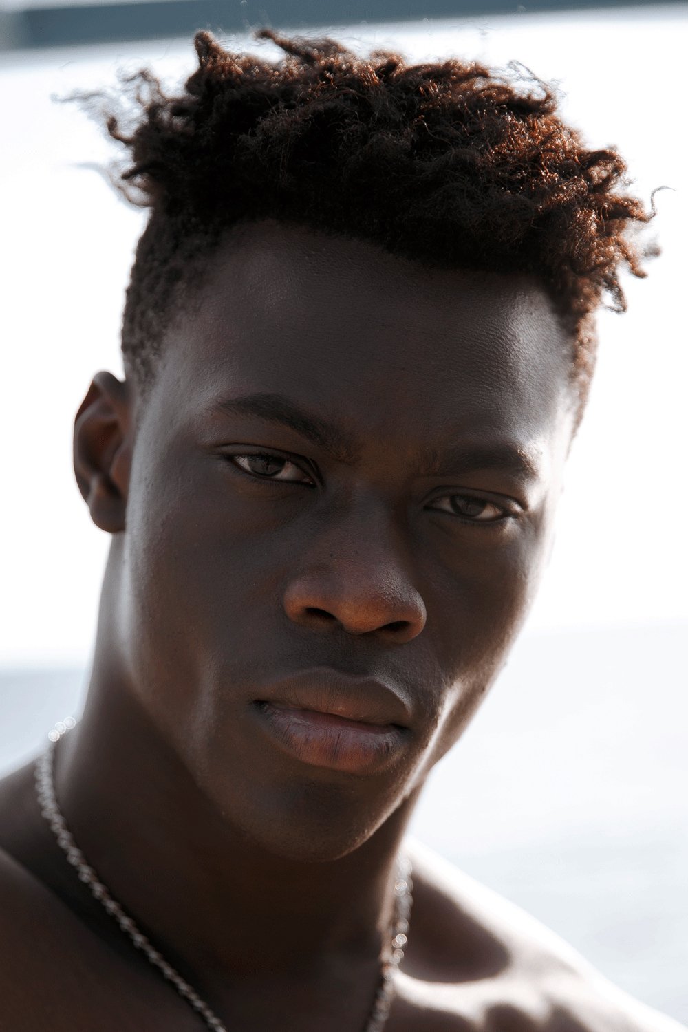 بازیگر Emmanuel Elozieuwa  