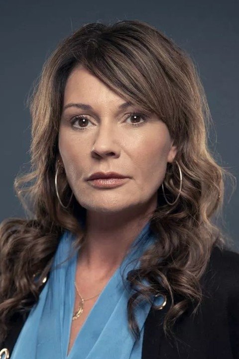 بازیگر Lucy Pargeter  