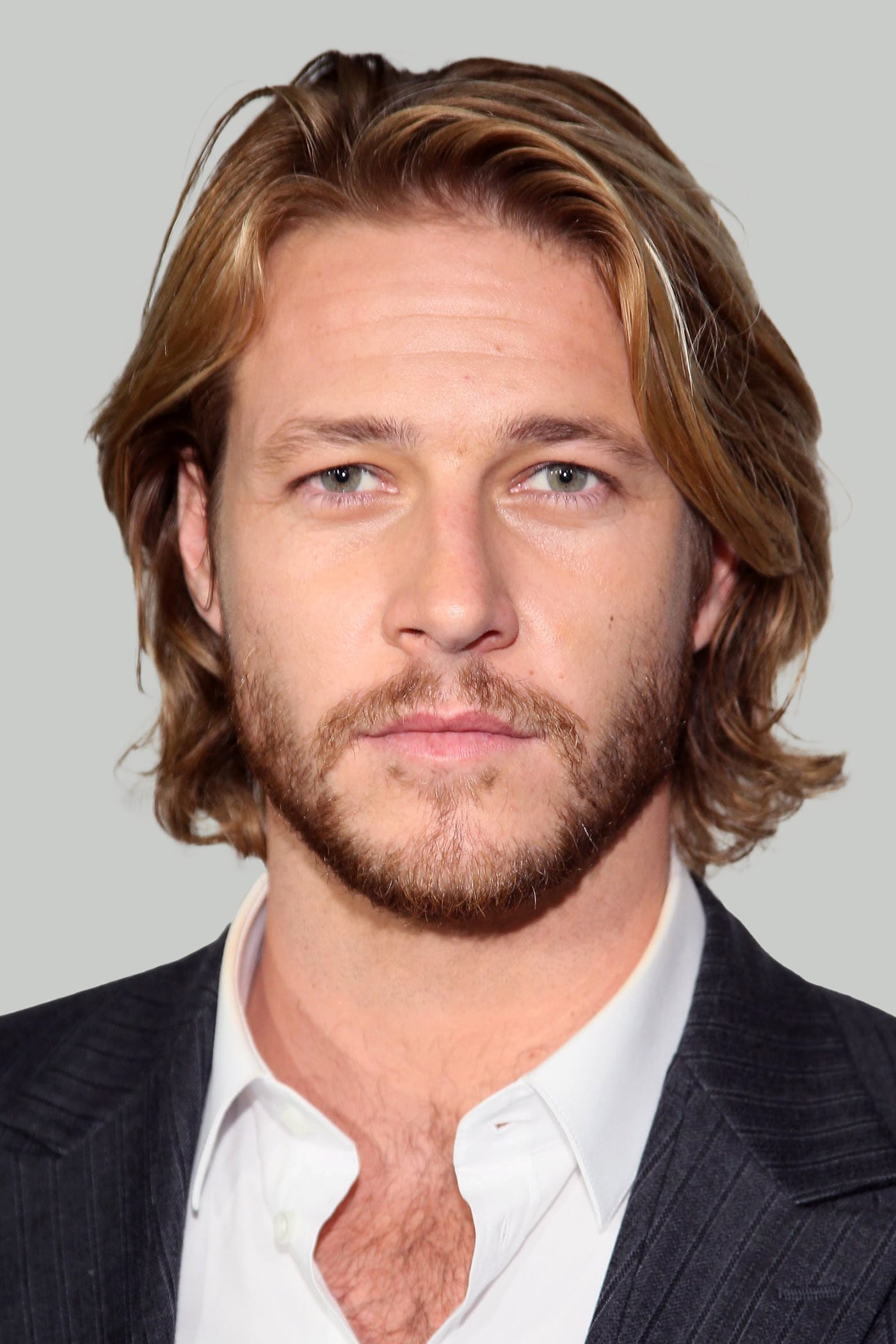 بازیگر Luke Bracey  