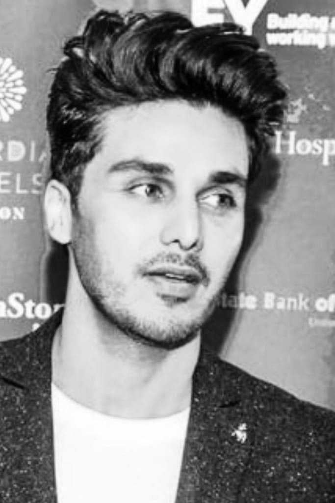 بازیگر Ahsan Khan  