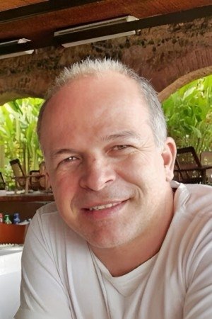 بازیگر César Boaes  