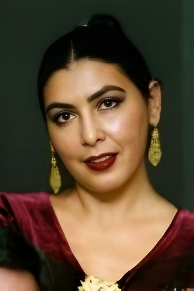 بازیگر Лари Хитана  