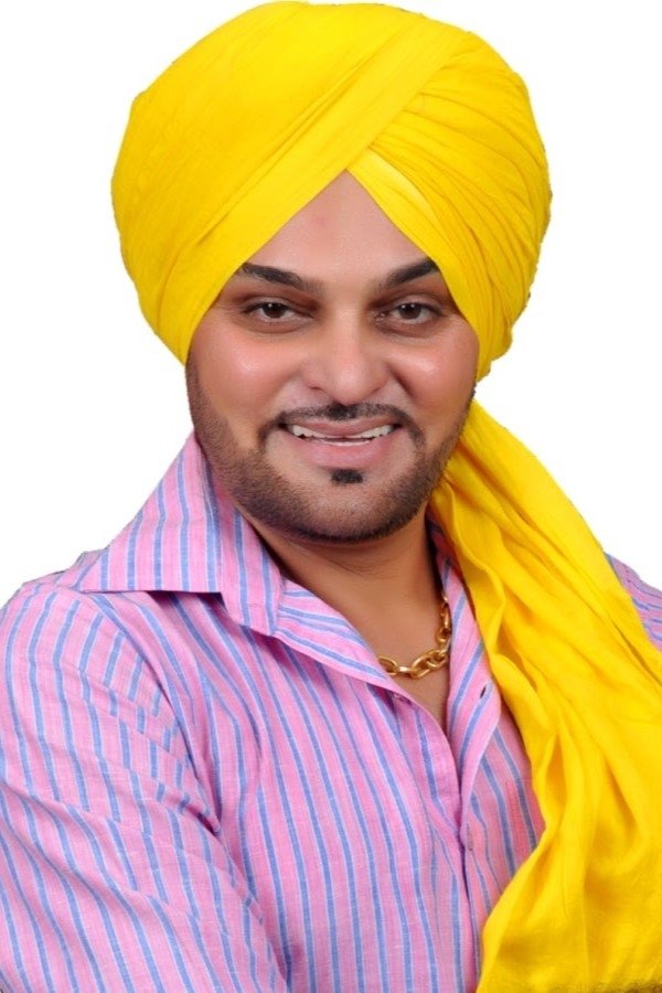 بازیگر Gurchet Chitarkar  