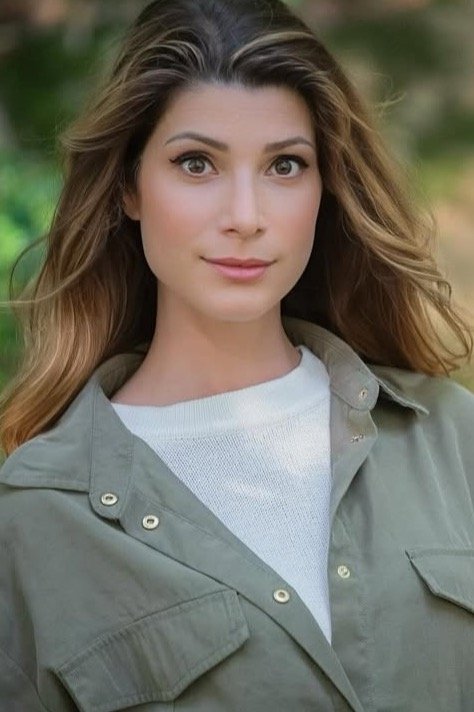 بازیگر Chloé Nabédian  