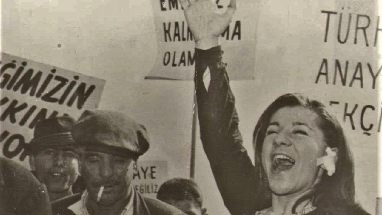 Karanlıkta Uyananlar|Karanlıkta Uyananlar