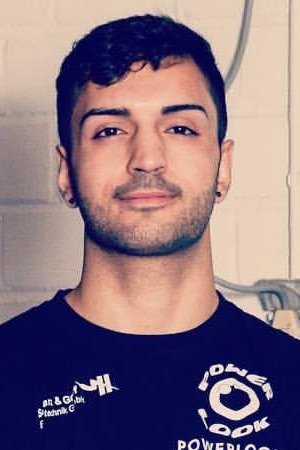 بازیگر Aro Schwartz  