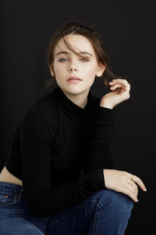 بازیگر Amélie Pelletier  