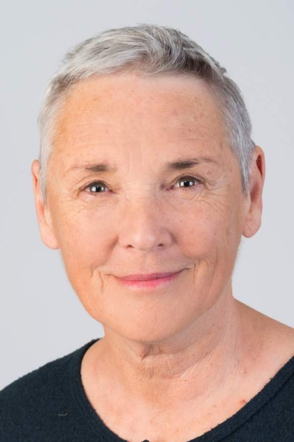 بازیگر Adele Chapman  