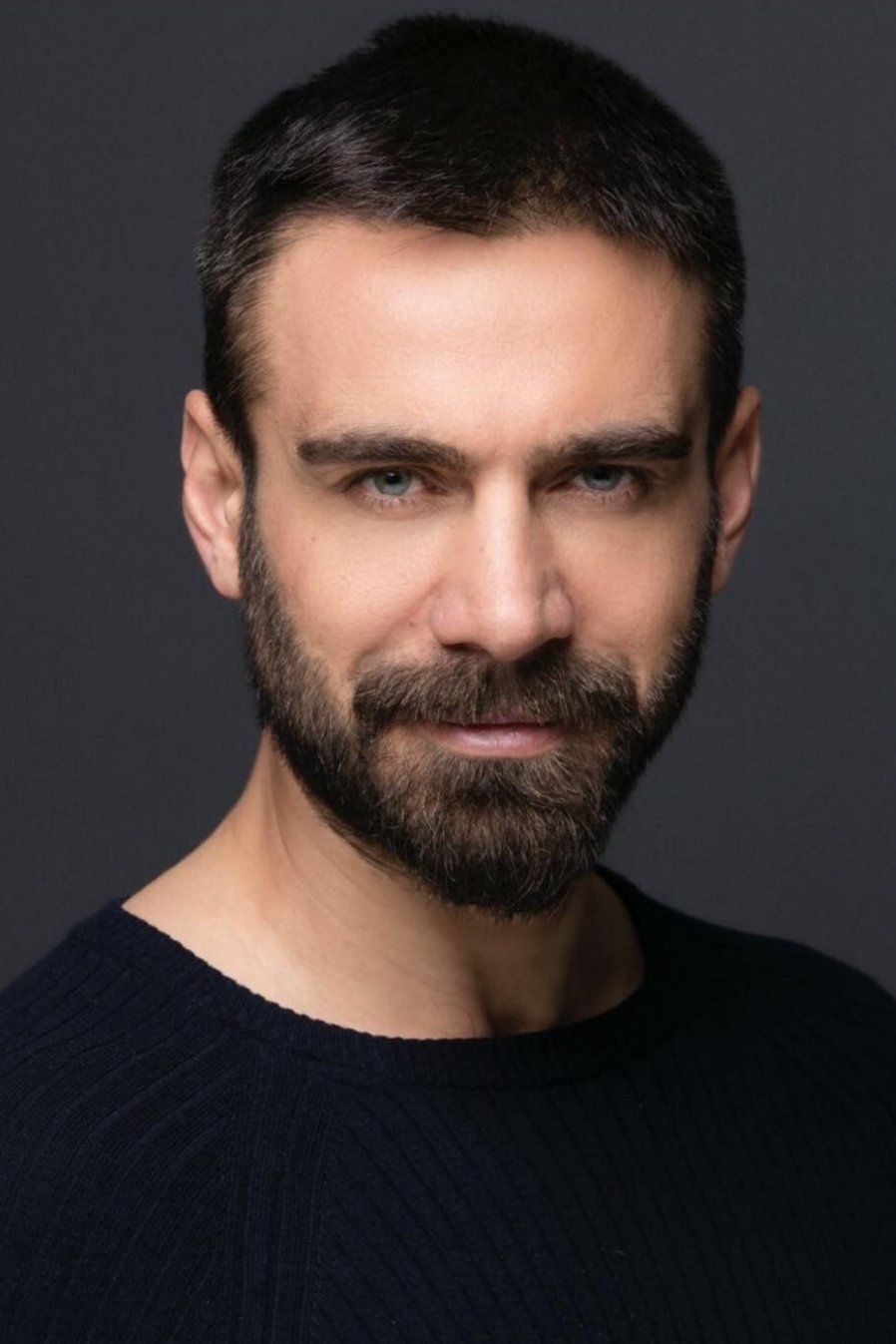 بازیگر Adnan Koç  