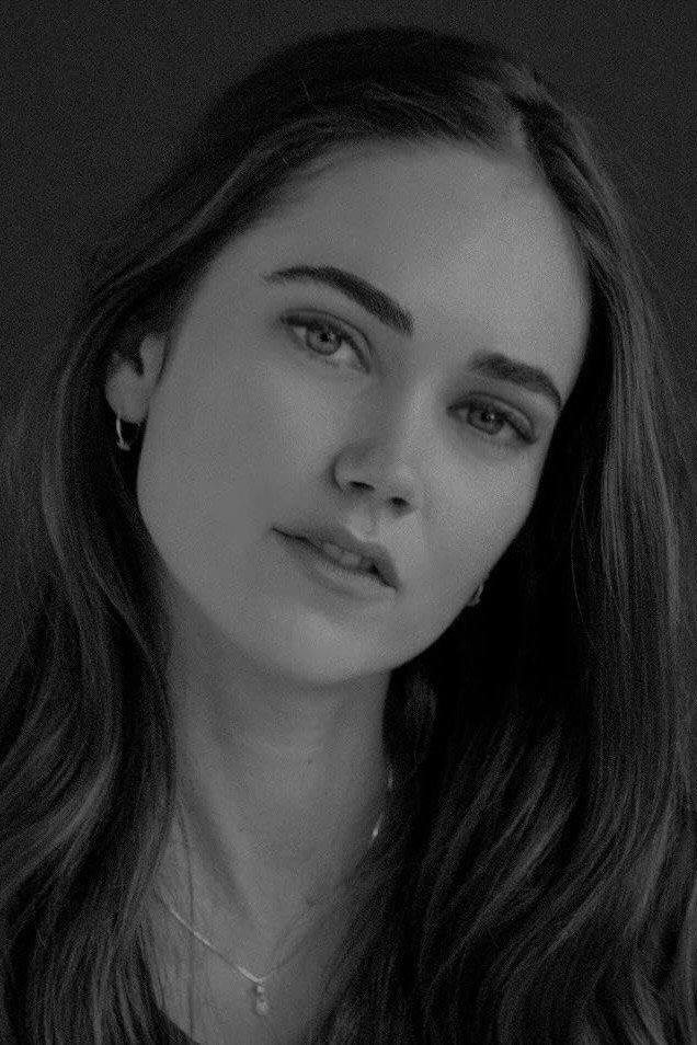 بازیگر Maeve Whalen  