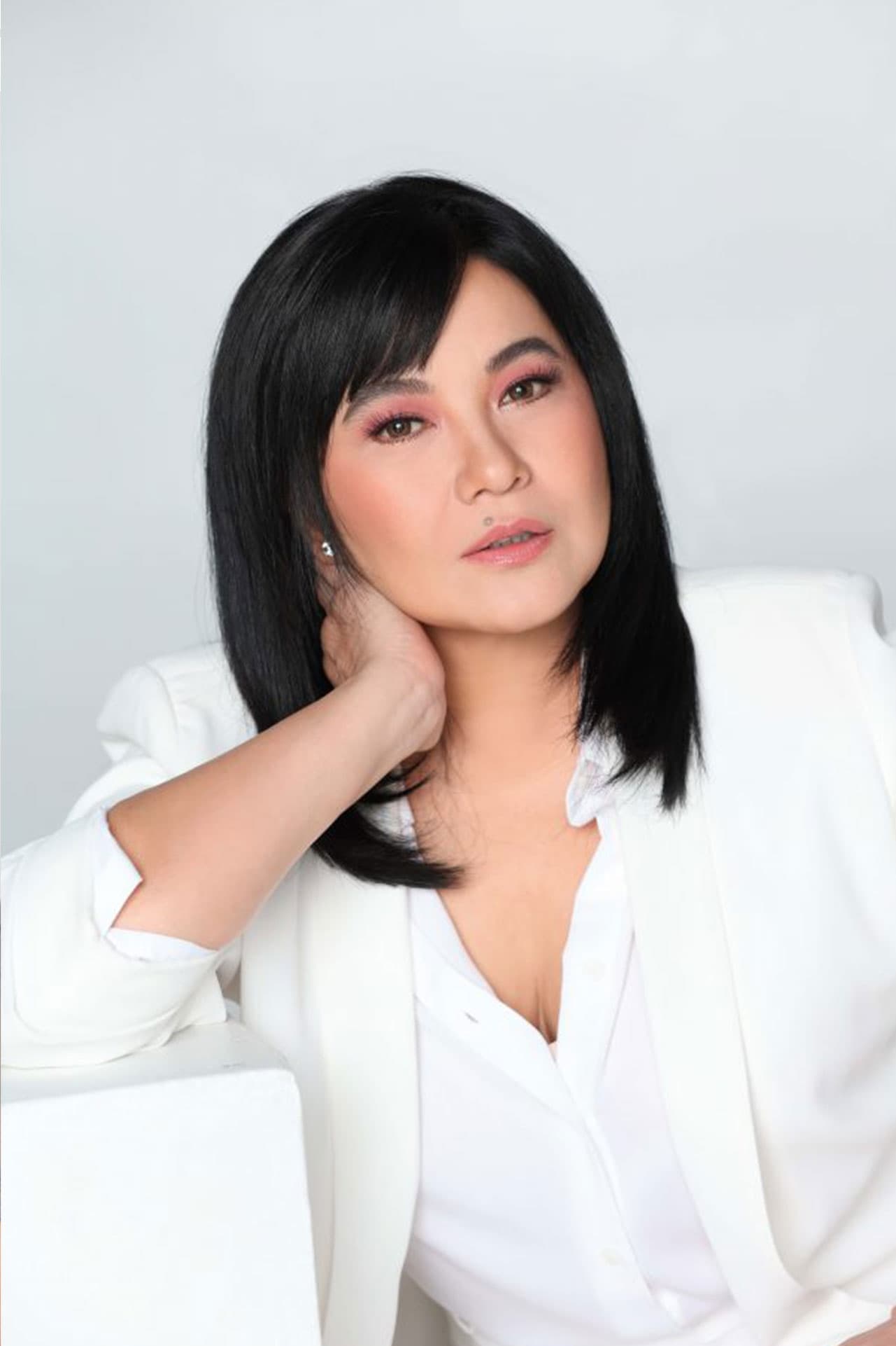 بازیگر Lorna Tolentino  