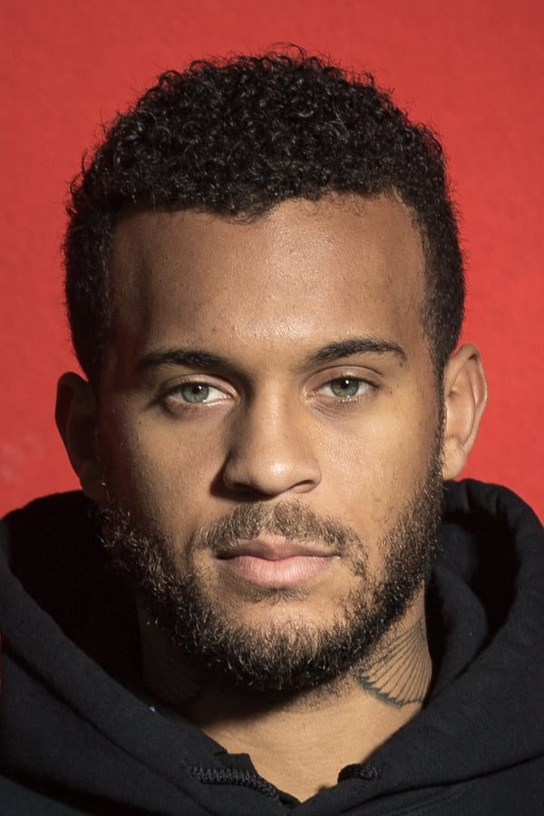 بازیگر Ryan Bertrand  