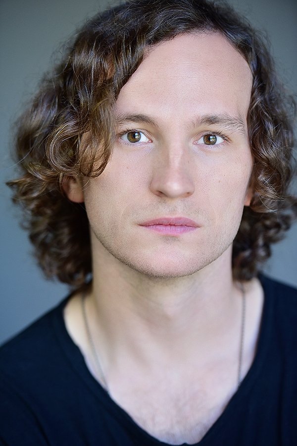 بازیگر Ben Isaacs  