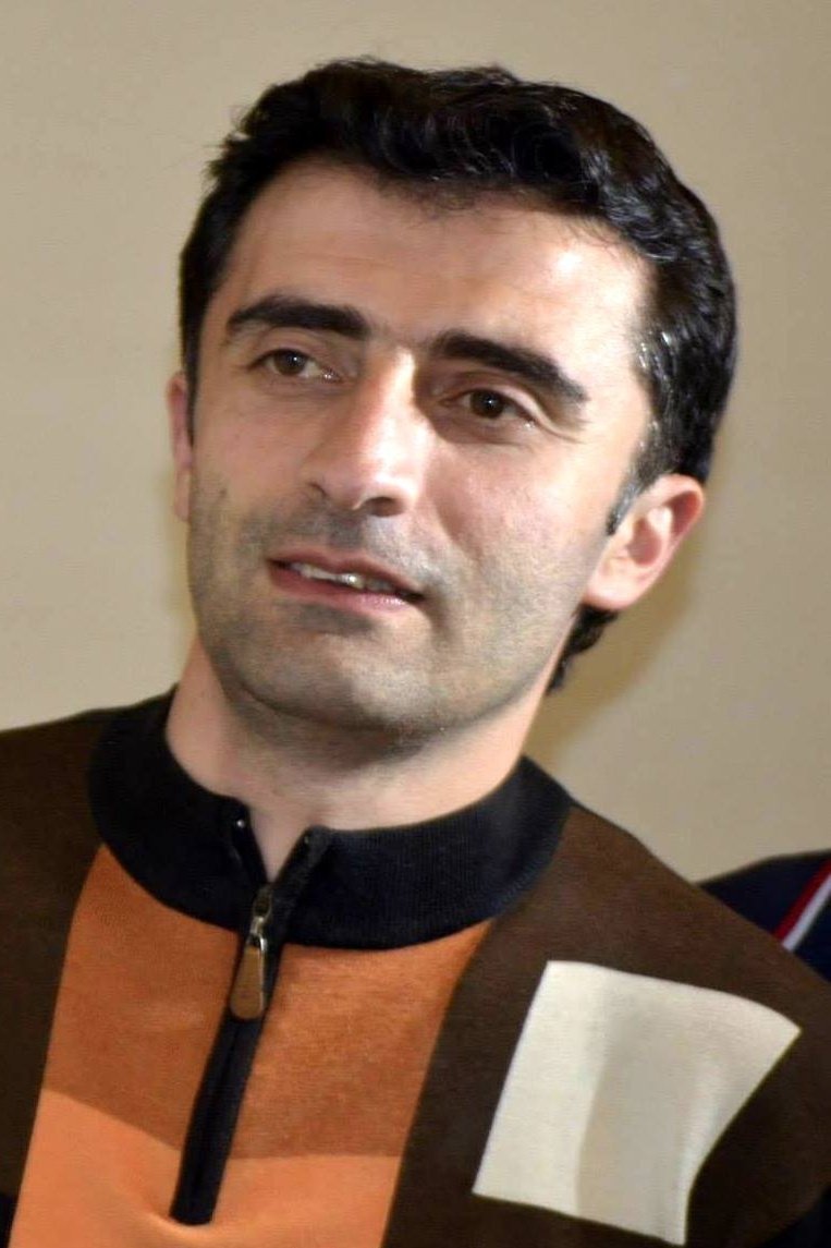 بازیگر Elnur Abbasquliyev  
