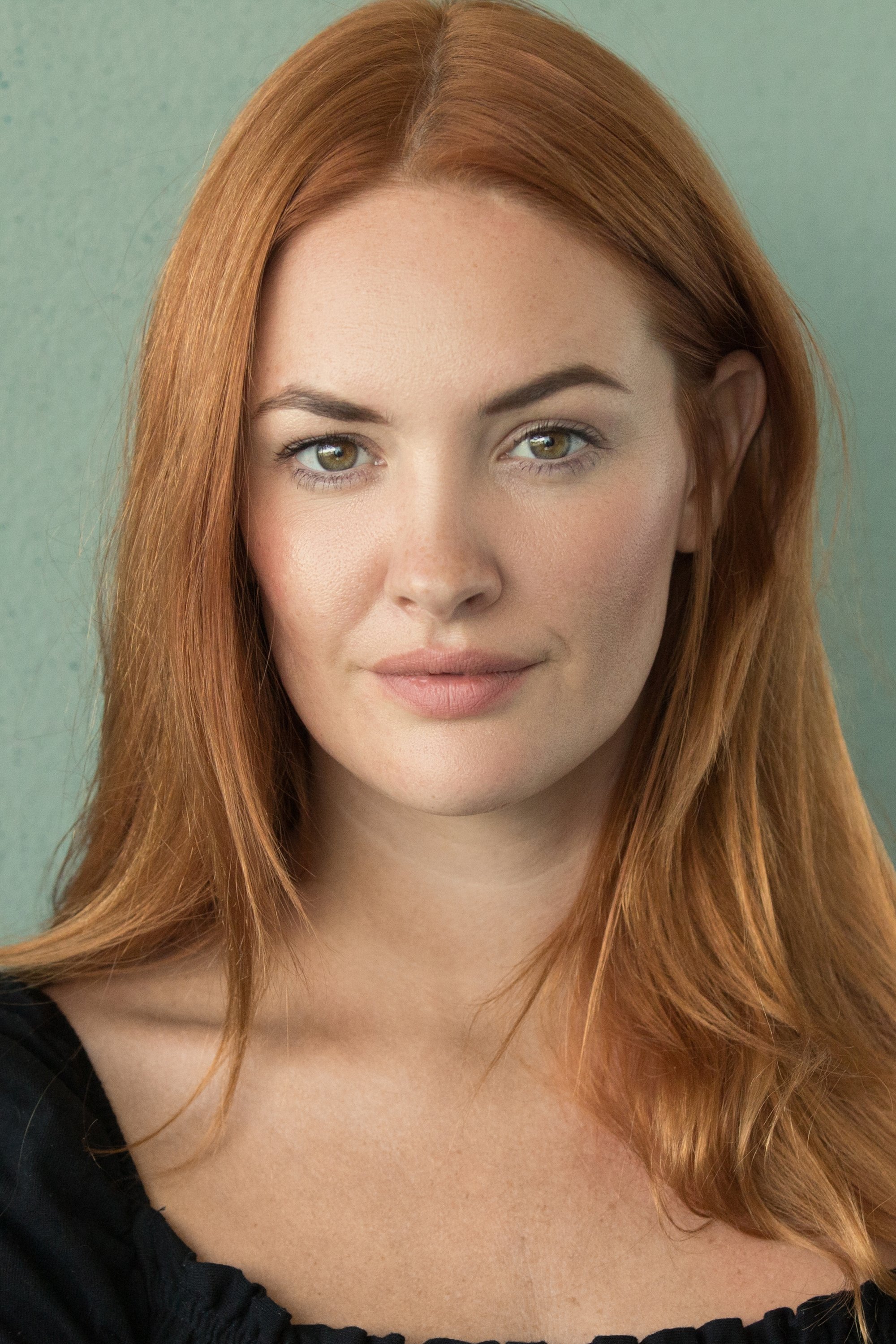بازیگر Alexandra Evans  