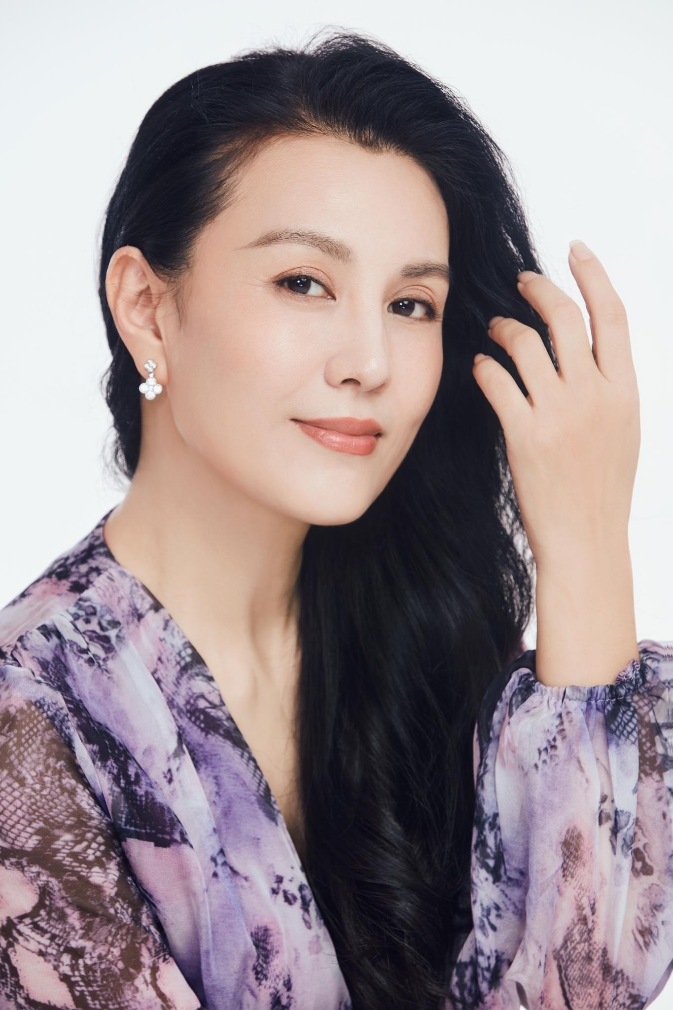 بازیگر Zhu Yan  