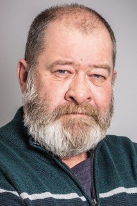 بازیگر Joshua Richards  
