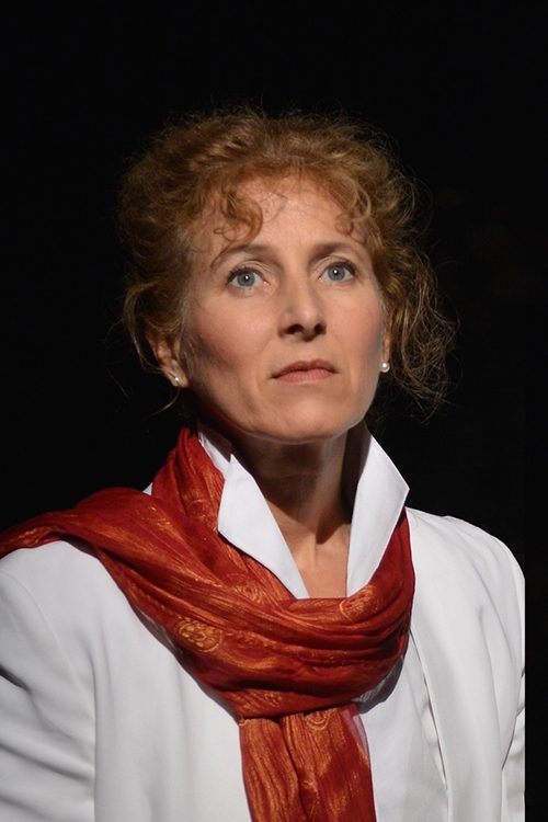 بازیگر Beverly Charpentier  