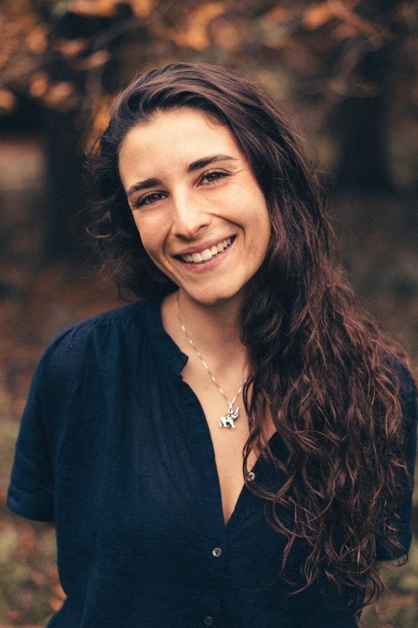 بازیگر Ana Fesser  