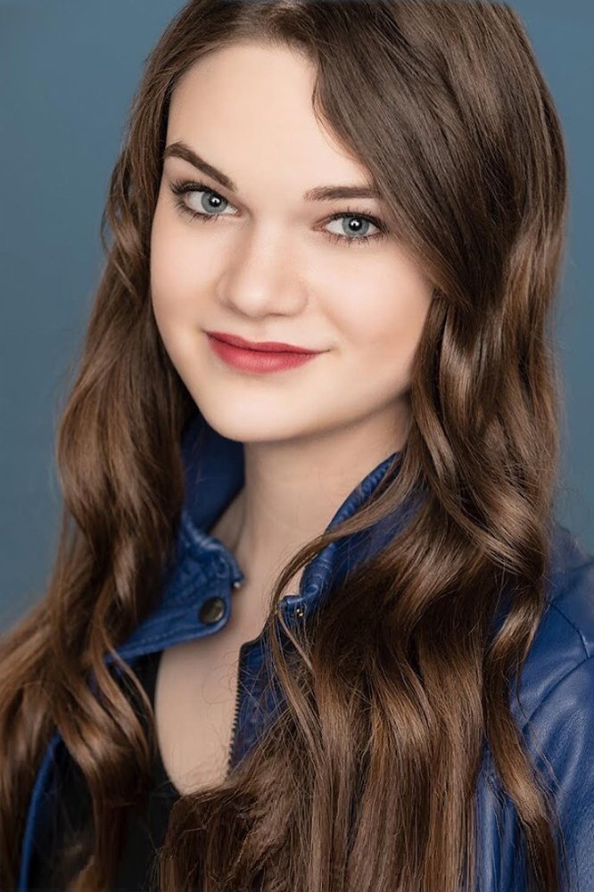 بازیگر McKenna Thomas  