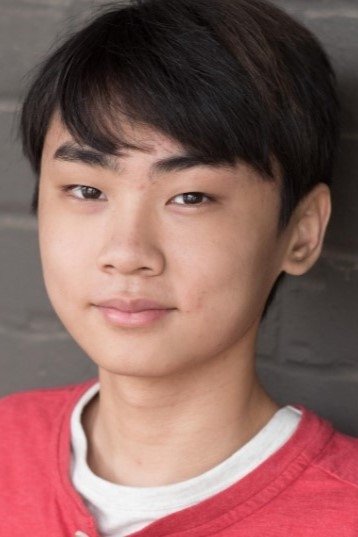 بازیگر Caister Myung Choi  
