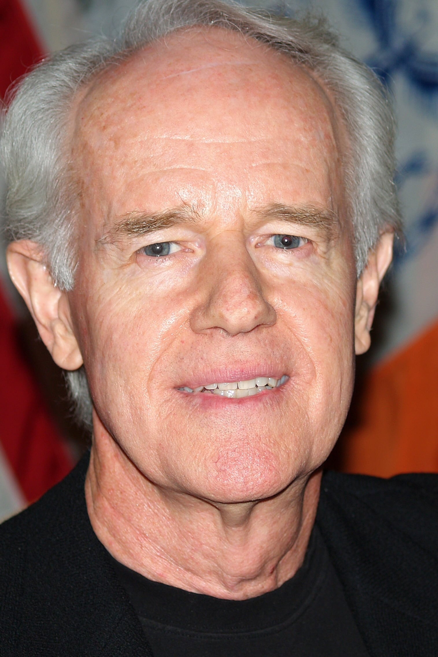 بازیگر Mike Farrell  