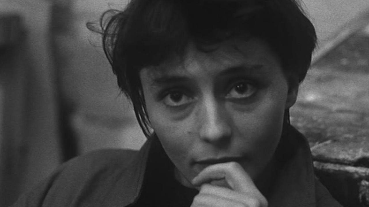 Elle a passé tant d'heures sous les sunlights...|Elle a passé tant d'heures sous les sunlights...