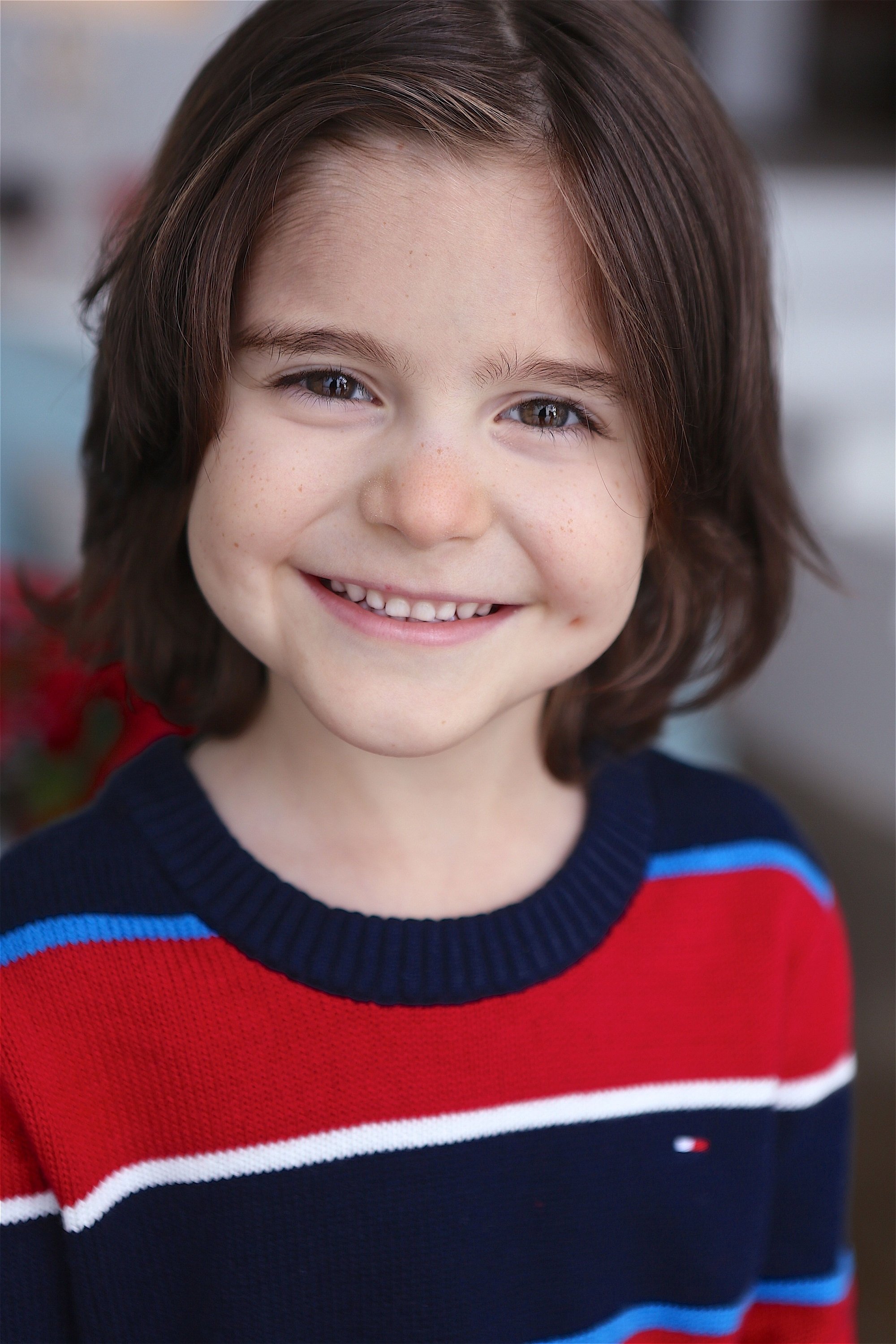 بازیگر Elijah Maximus  