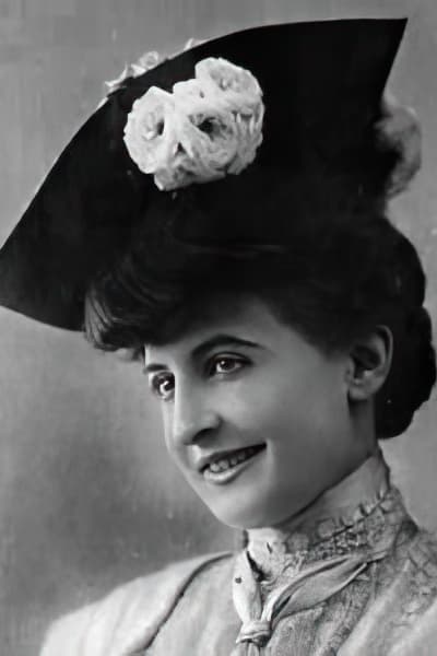بازیگر Charlotte Lysès  