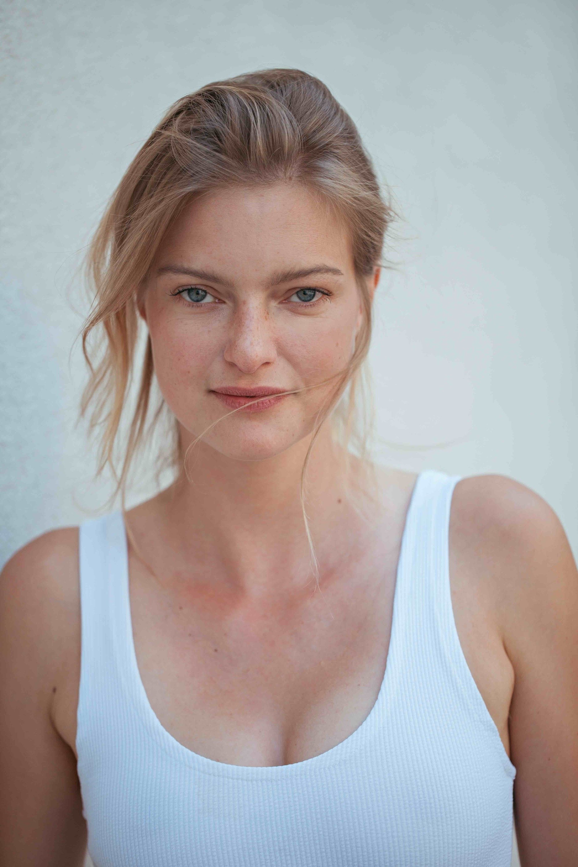 بازیگر Lottie Andersen  