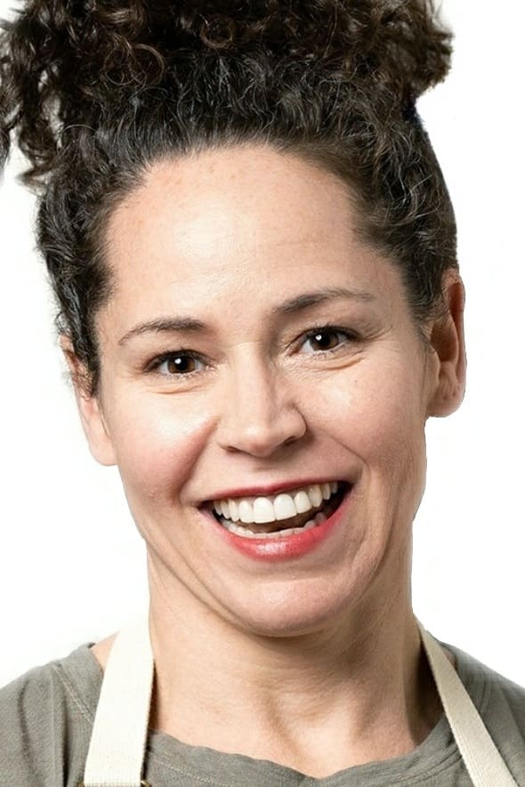 بازیگر Stephanie Izard  