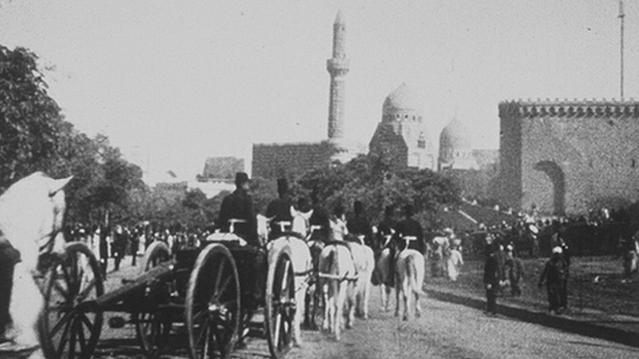 Le Caire, défilé de l’artillerie|Le Caire, défilé de l’artillerie