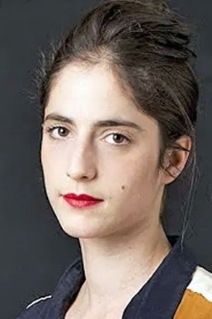 بازیگر Lucie Desclozeaux  