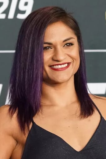 بازیگر Cynthia Calvillo  