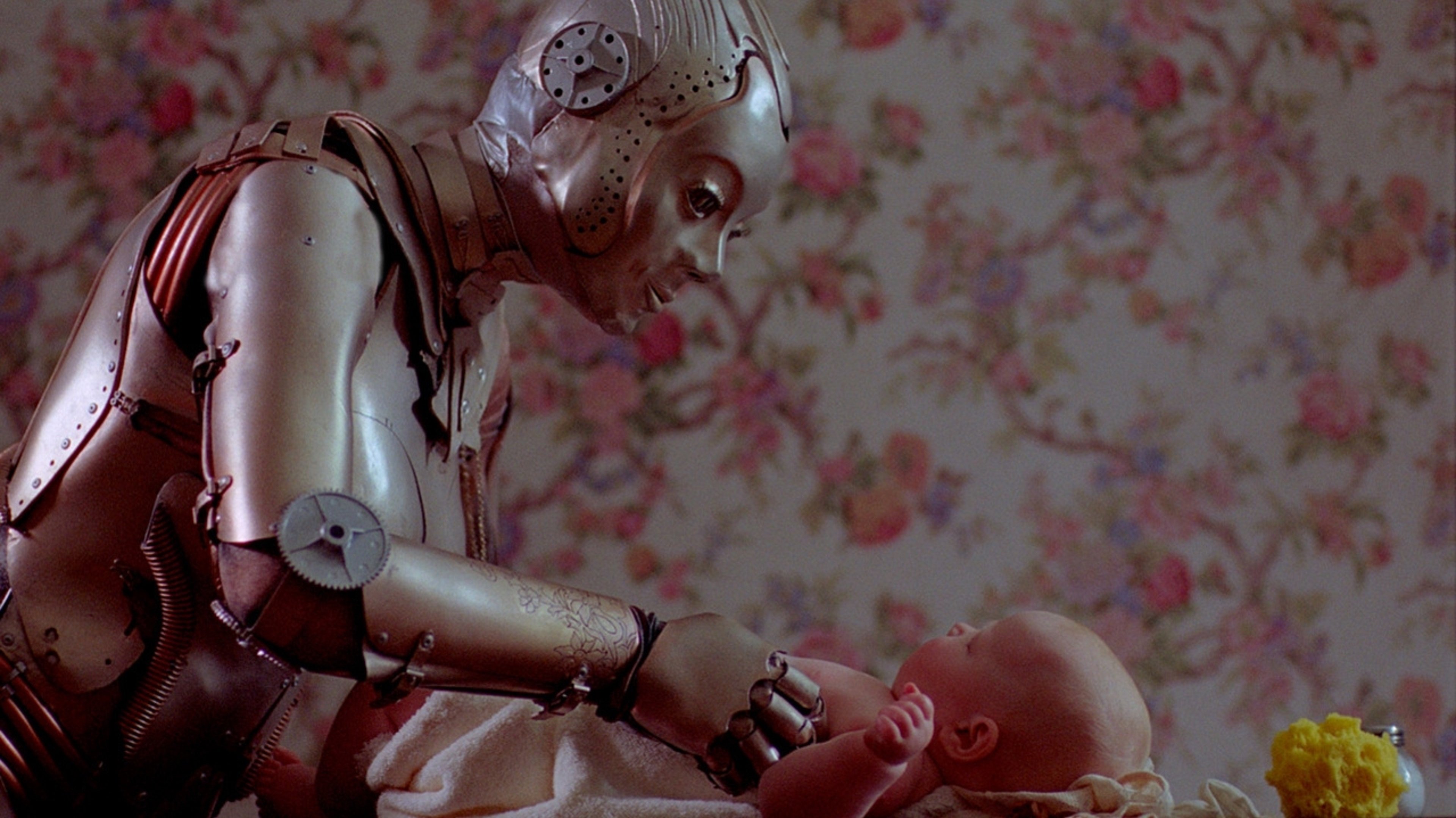 The Girl with the Mechanical Maiden|The Girl with the Mechanical Maiden