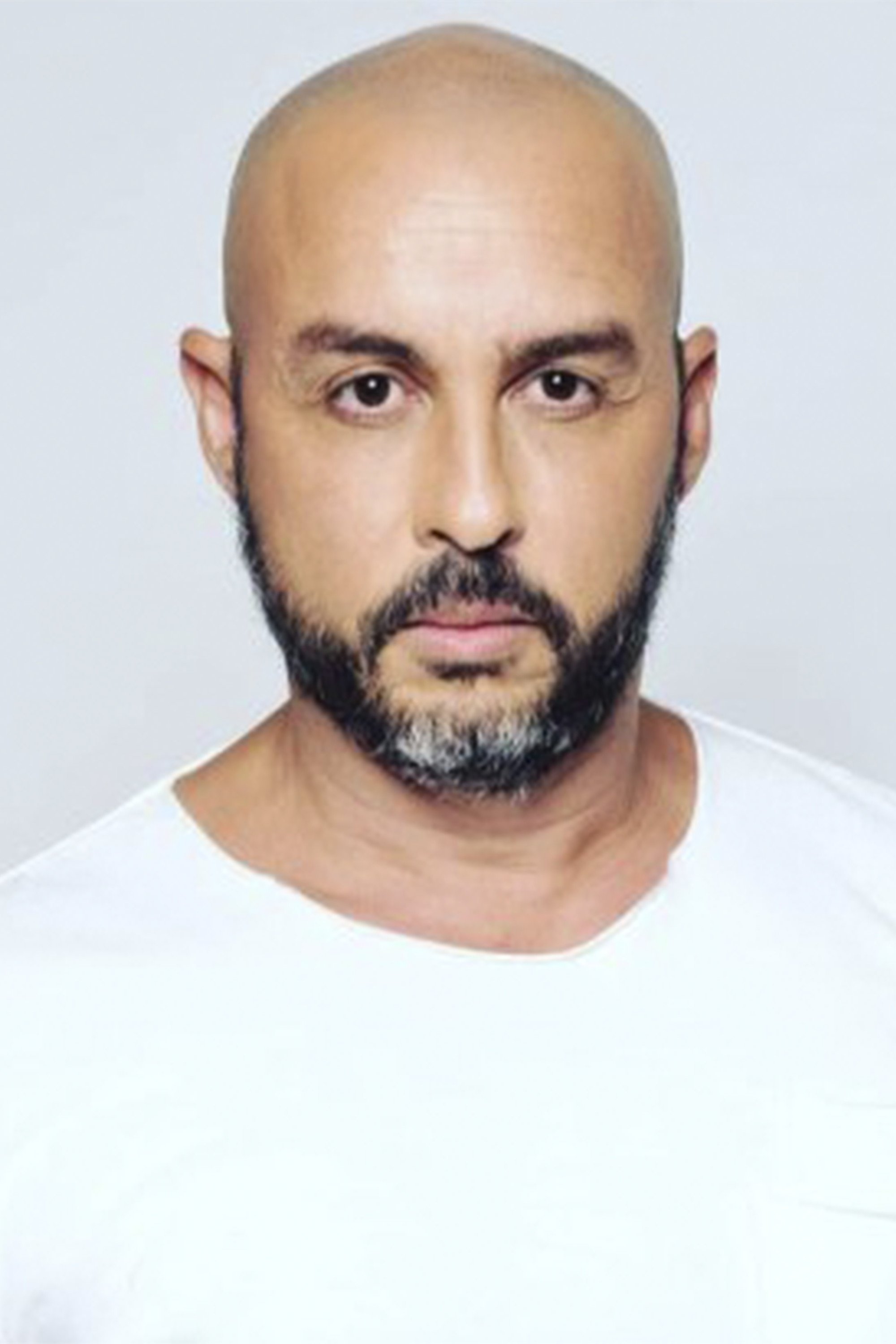 بازیگر Gilbert Magalhães  