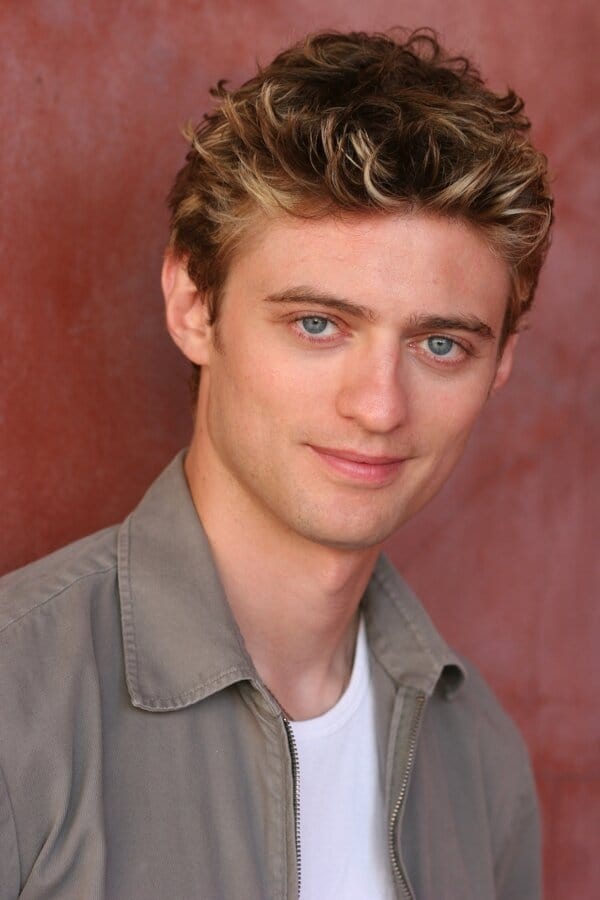 بازیگر Crispin Freeman  