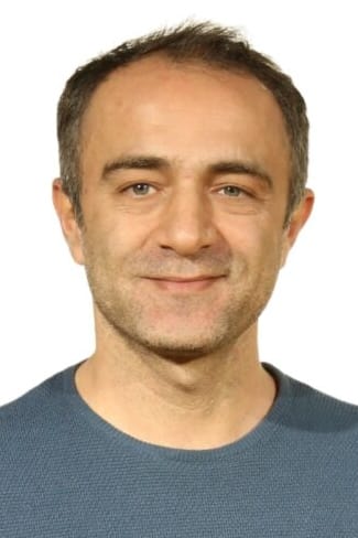 بازیگر Yavuz Akkuzu  