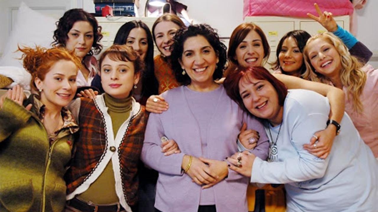 Kızlar Yurdu|Kızlar Yurdu