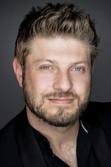 بازیگر Arno Marais  