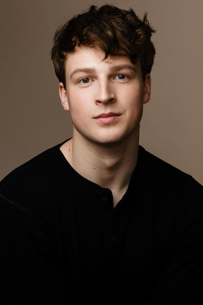 بازیگر Fionn Laird  